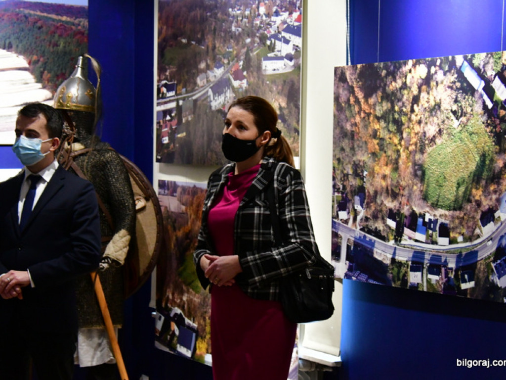 W poszukiwaniu przeszłości... wystawa niezwykłych zdjęć w MZB w Biłgoraju (FOTO)