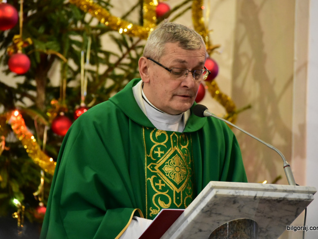 Chóry Ziemi Biłgorajskiej kolędowały we Frampolu (FOTO)