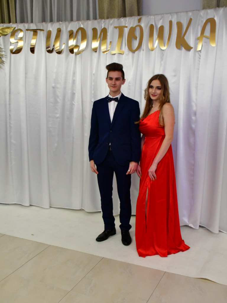 Studniówka uczniów biłgorajskiego Elektryka (FOTO, VIDEO)