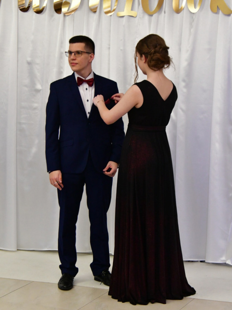 Studniówka uczniów biłgorajskiego Elektryka (FOTO, VIDEO)