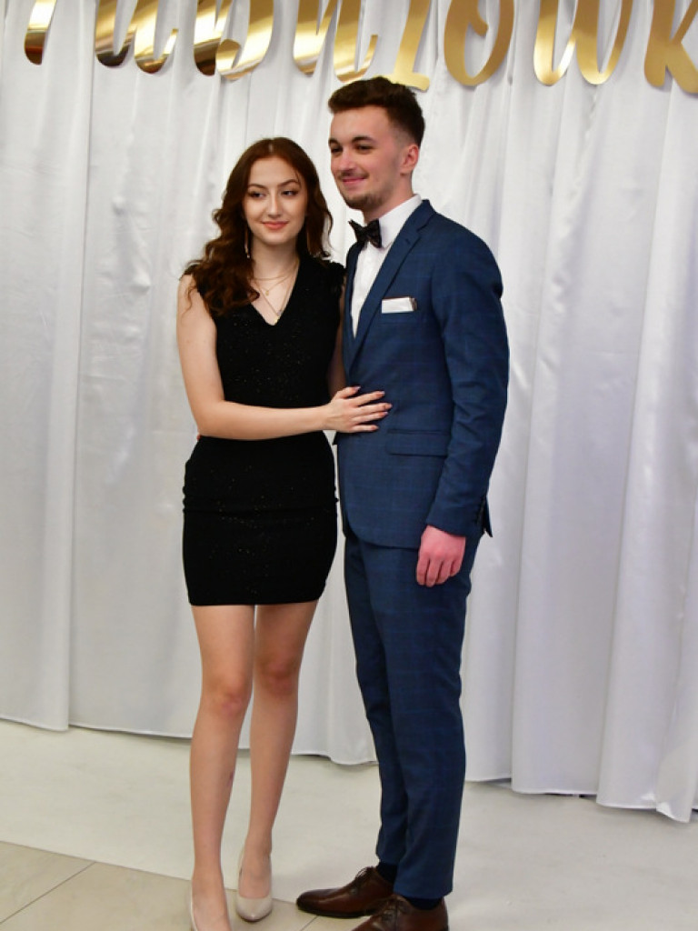 Studniówka uczniów biłgorajskiego Elektryka (FOTO, VIDEO)