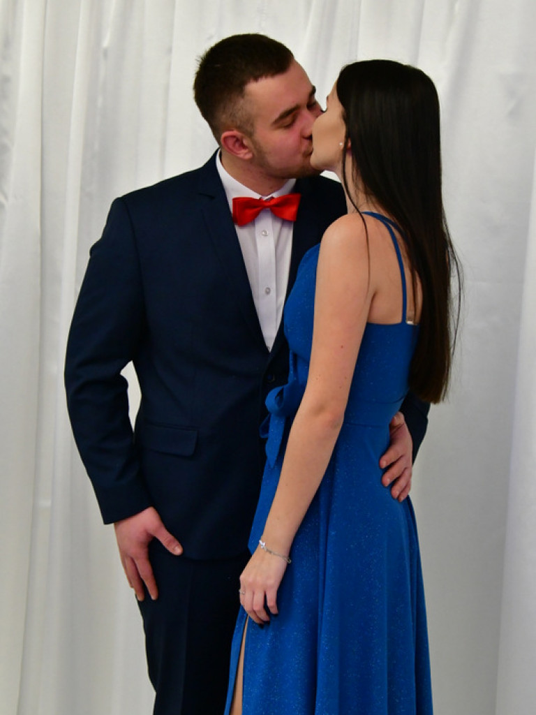 Studniówka uczniów biłgorajskiego Elektryka (FOTO, VIDEO)