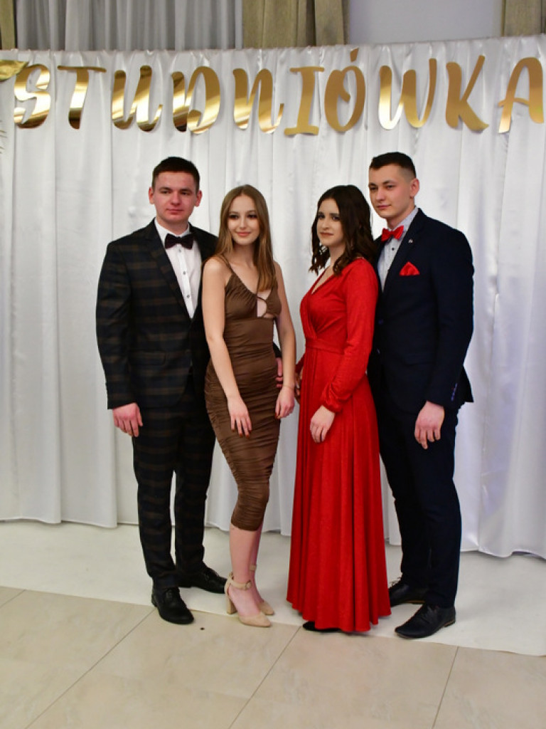 Studniówka uczniów biłgorajskiego Elektryka (FOTO, VIDEO)