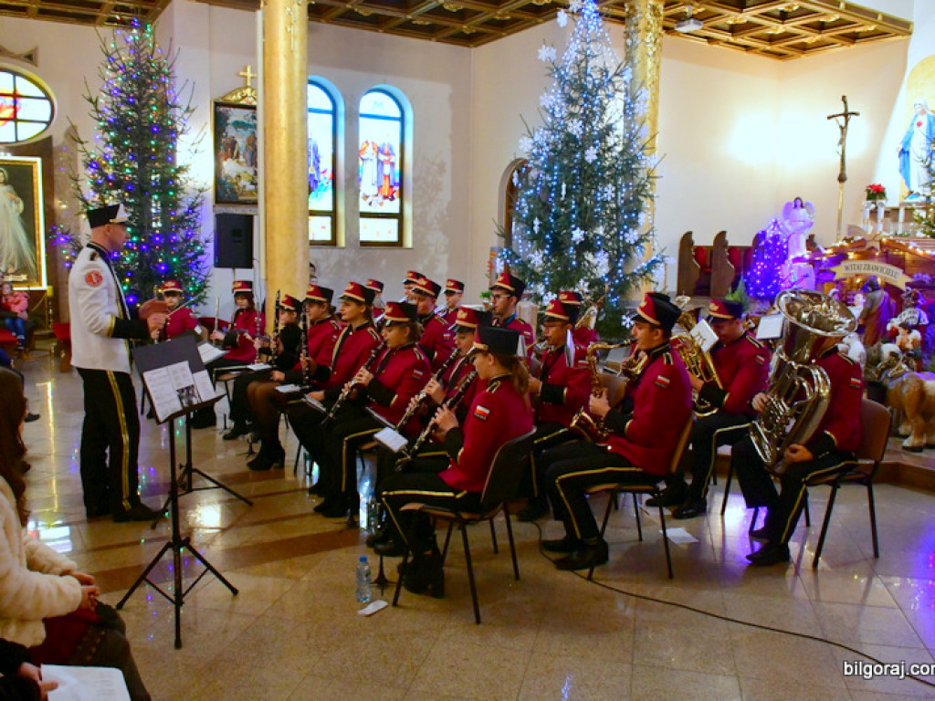 Koncert kolęd w wykonaniu Orkiestry Dętej z Majdanu Sieniawskiego (FOTO)