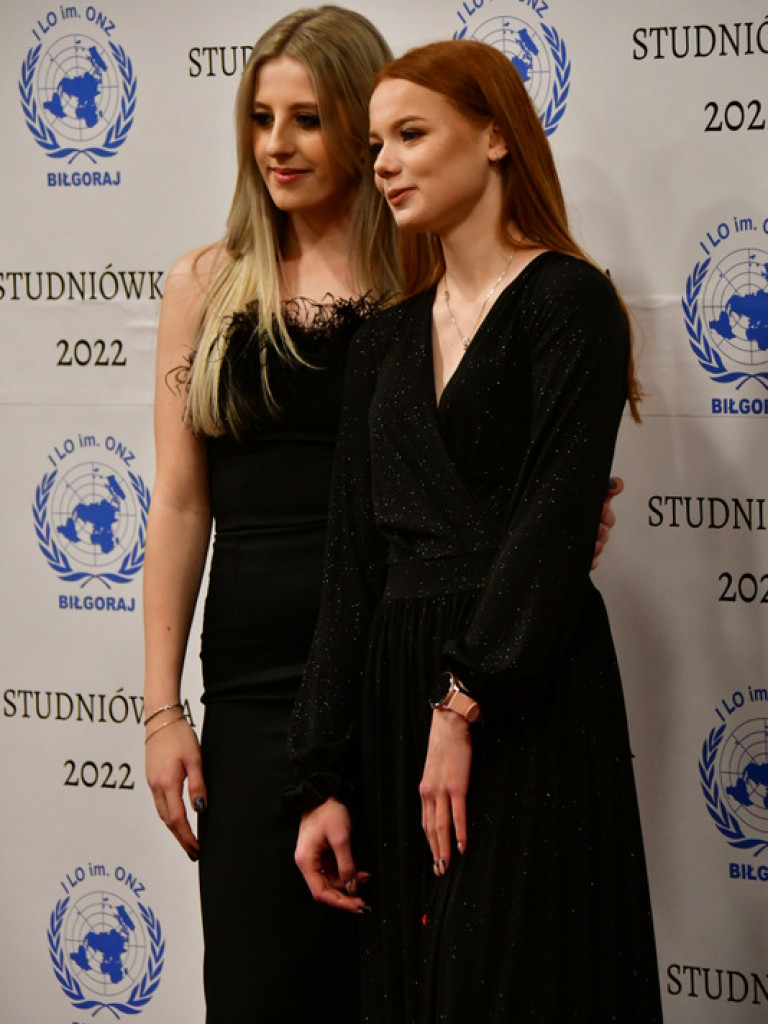 Bal maturalny uczniów biłgorajskiego ONZ-tu (FOTO, VIDEO)