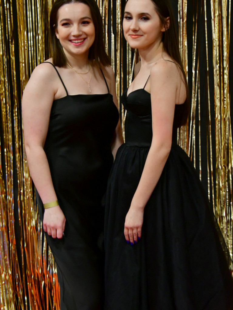 Bal maturalny uczniów biłgorajskiego ONZ-tu (FOTO, VIDEO)