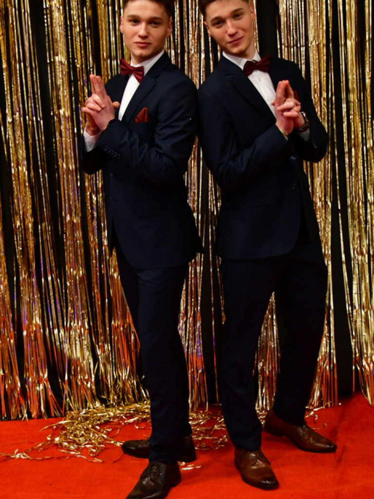 Bal maturalny uczniów biłgorajskiego ONZ-tu (FOTO, VIDEO)