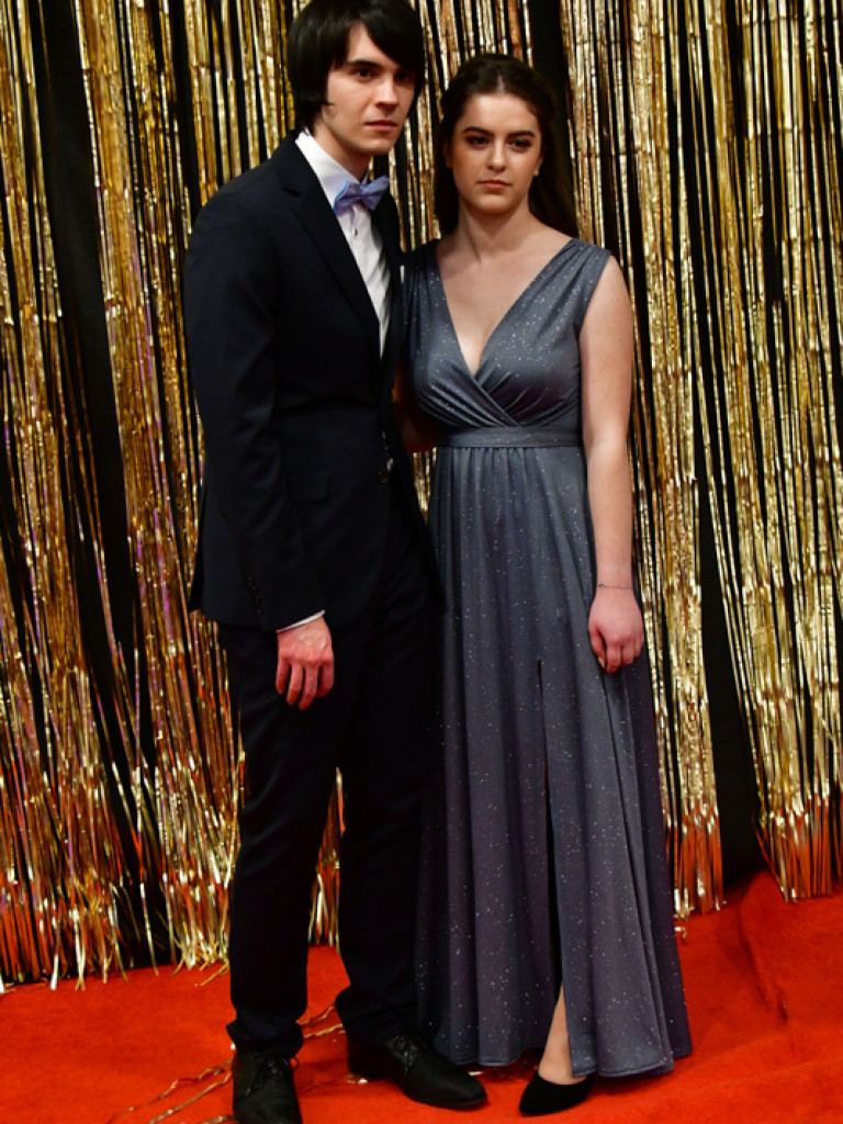 Bal maturalny uczniów biłgorajskiego ONZ-tu (FOTO, VIDEO)