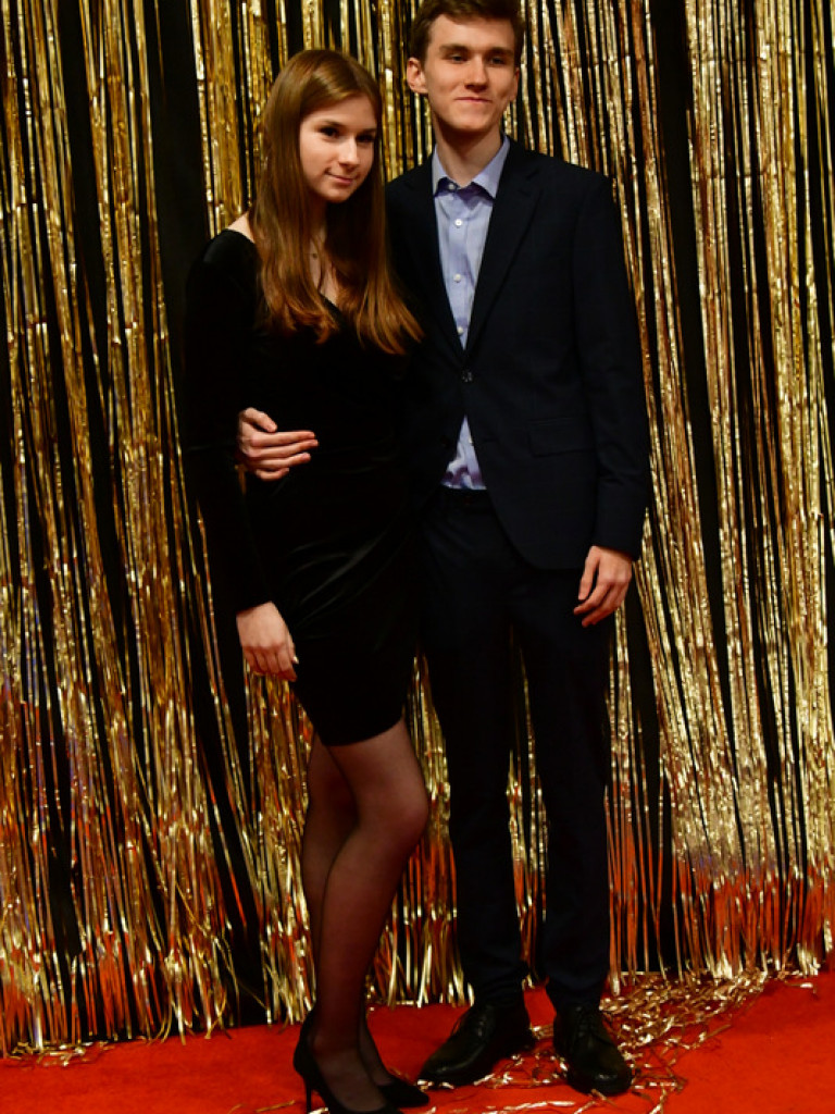 Bal maturalny uczniów biłgorajskiego ONZ-tu (FOTO, VIDEO)