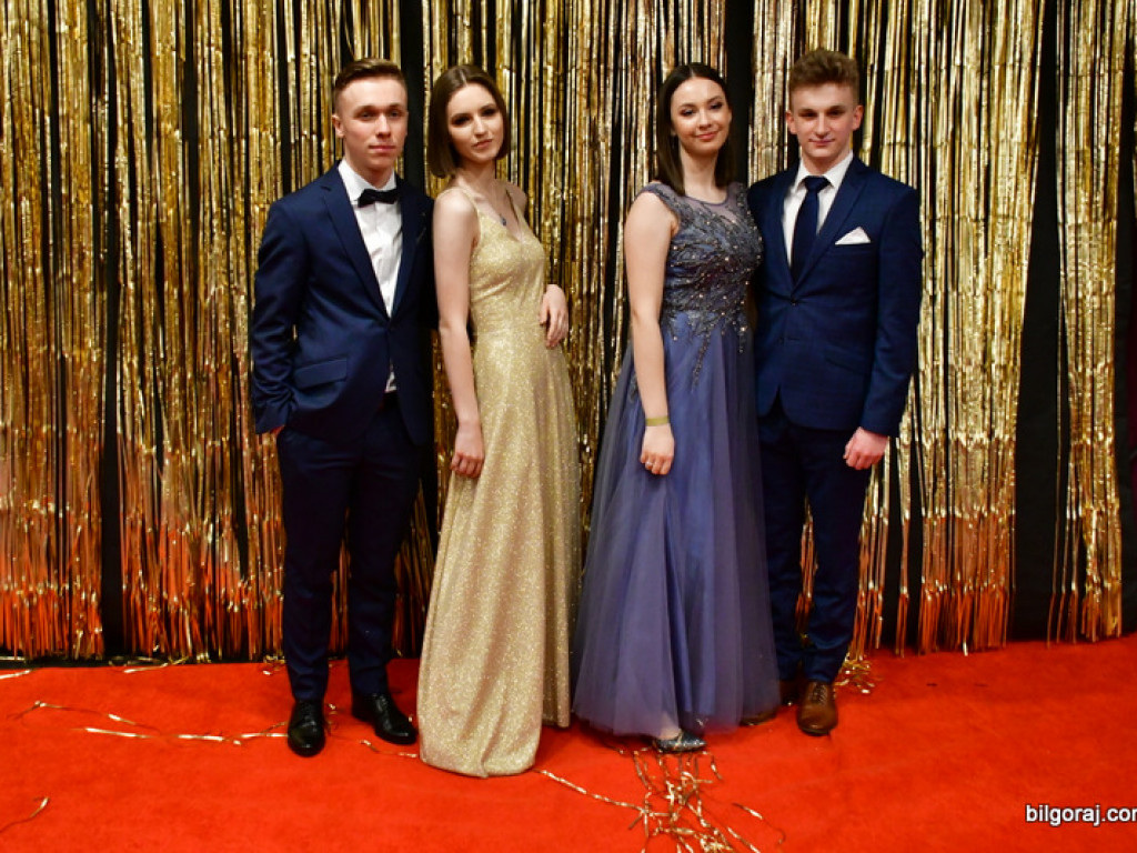 Bal maturalny uczniów biłgorajskiego ONZ-tu (FOTO, VIDEO)