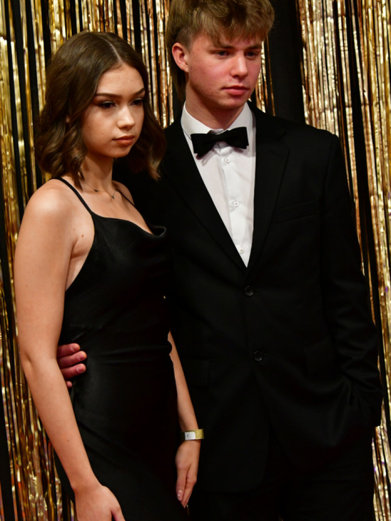 Bal maturalny uczniów biłgorajskiego ONZ-tu (FOTO, VIDEO)