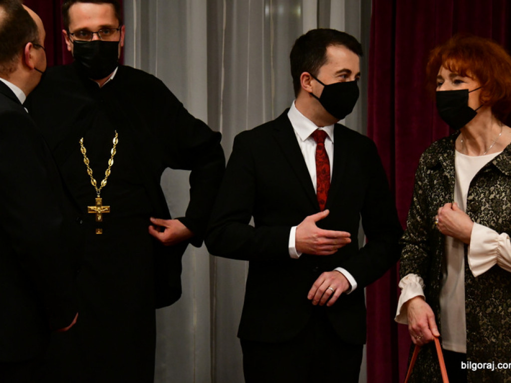 Bal maturalny uczniów biłgorajskiego ONZ-tu (FOTO, VIDEO)