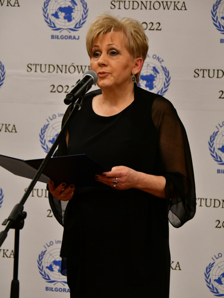 Bal maturalny uczniów biłgorajskiego ONZ-tu (FOTO, VIDEO)