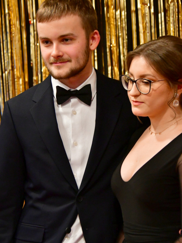 Bal maturalny uczniów biłgorajskiego ONZ-tu (FOTO, VIDEO)