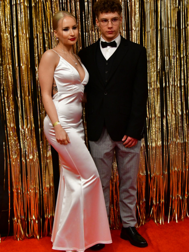 Bal maturalny uczniów biłgorajskiego ONZ-tu (FOTO, VIDEO)