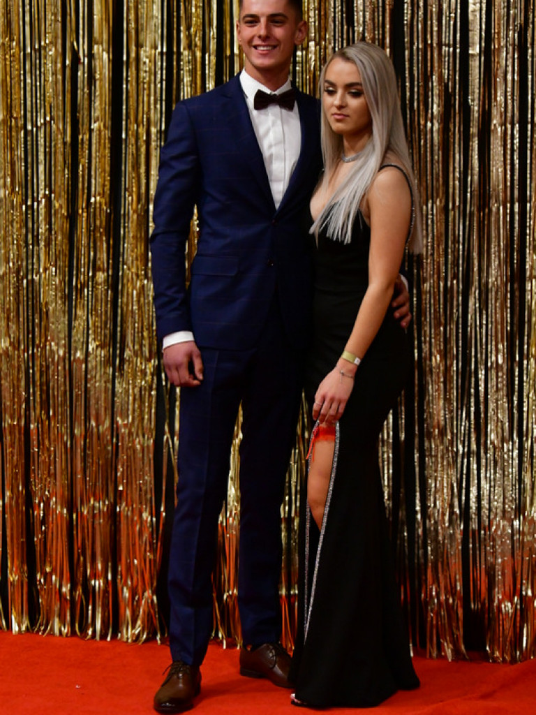 Bal maturalny uczniów biłgorajskiego ONZ-tu (FOTO, VIDEO)