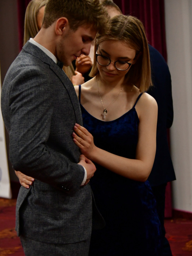 Bal maturalny uczniów biłgorajskiego ONZ-tu (FOTO, VIDEO)