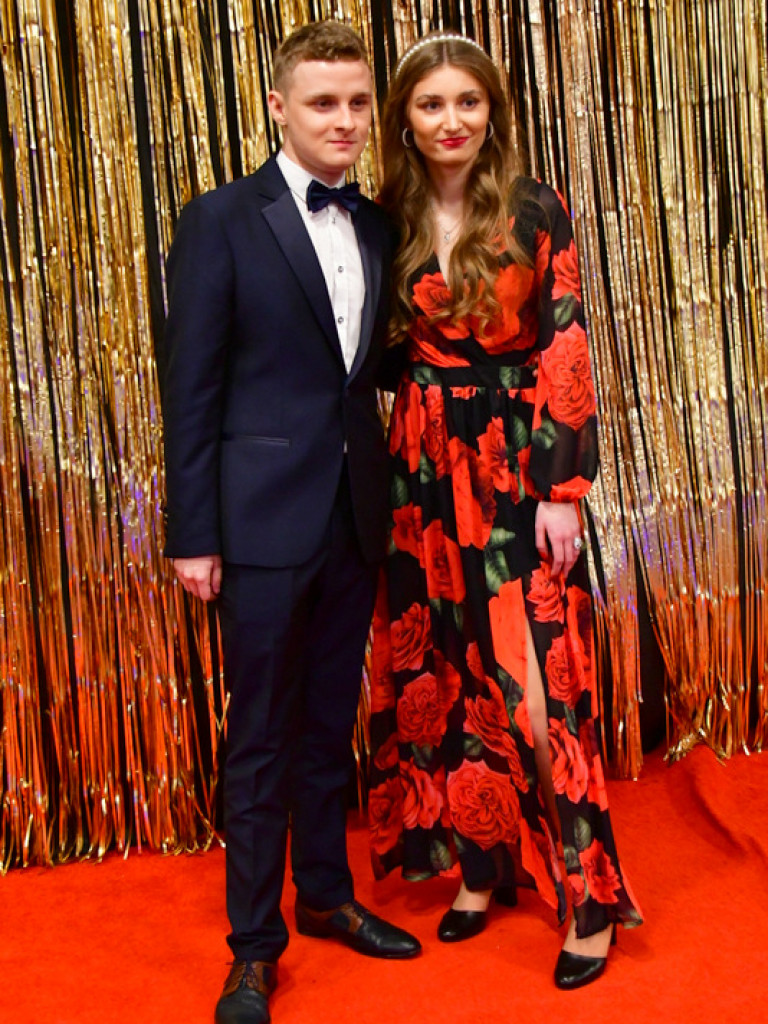 Bal maturalny uczniów biłgorajskiego ONZ-tu (FOTO, VIDEO)