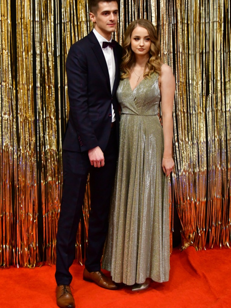 Bal maturalny uczniów biłgorajskiego ONZ-tu (FOTO, VIDEO)