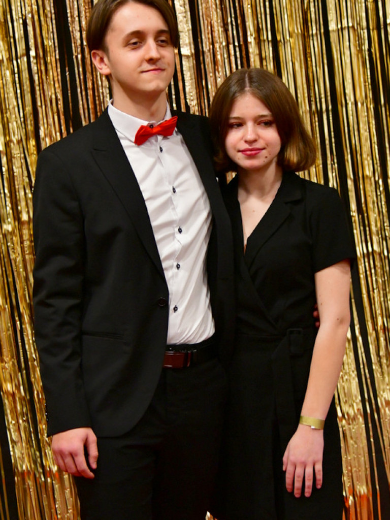 Bal maturalny uczniów biłgorajskiego ONZ-tu (FOTO, VIDEO)