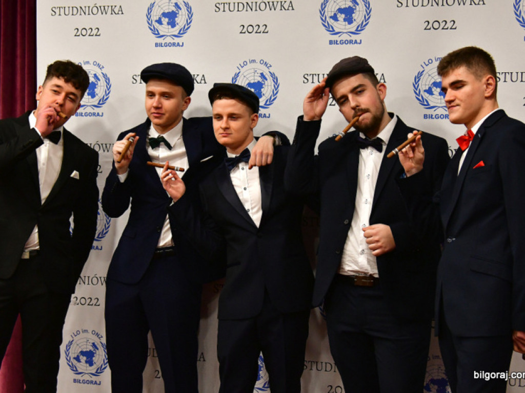 Bal maturalny uczniów biłgorajskiego ONZ-tu (FOTO, VIDEO)