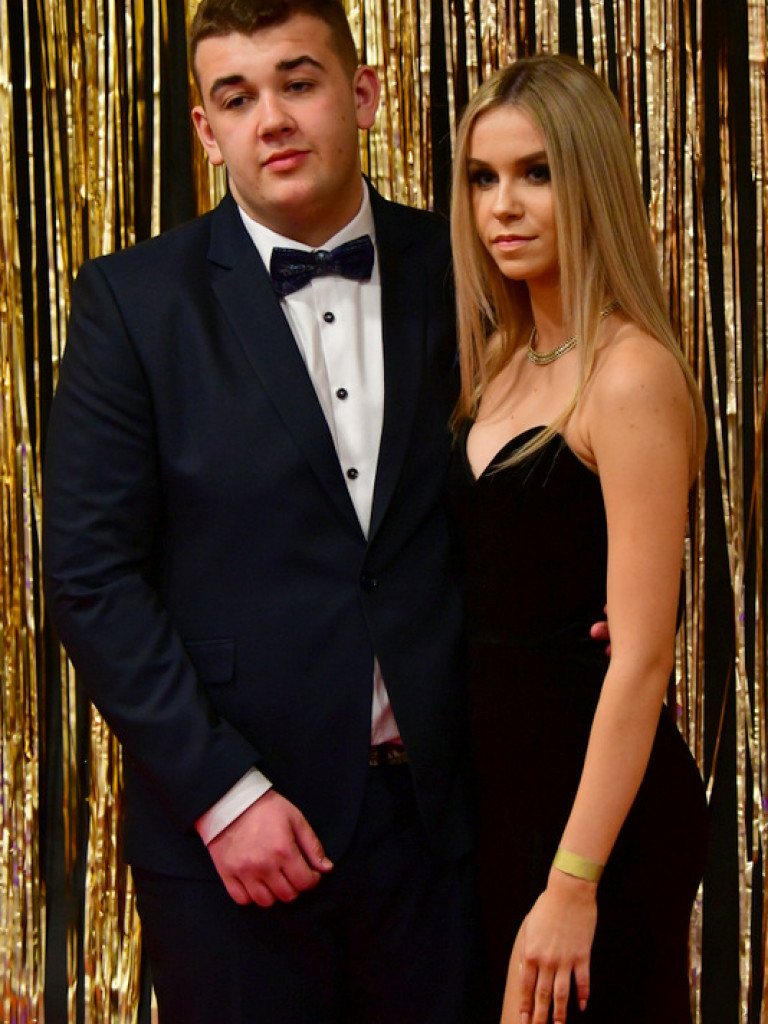 Bal maturalny uczniów biłgorajskiego ONZ-tu (FOTO, VIDEO)