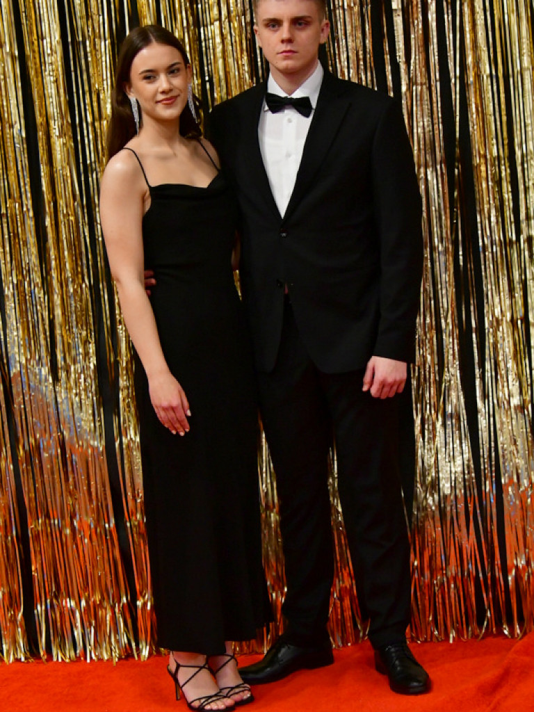 Bal maturalny uczniów biłgorajskiego ONZ-tu (FOTO, VIDEO)