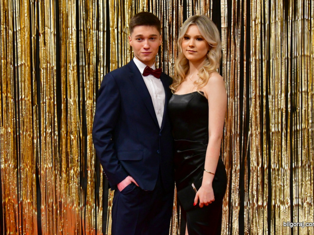 Bal maturalny uczniów biłgorajskiego ONZ-tu (FOTO, VIDEO)