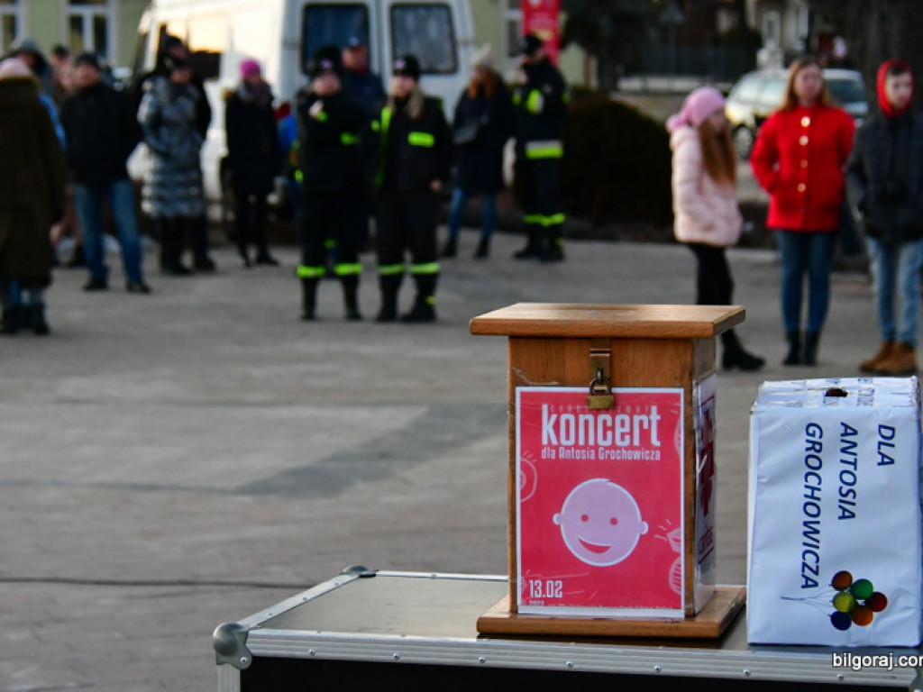 By pomóc w walce o zdrowie i życie 16-miesięcznego Antosia (FOTO)