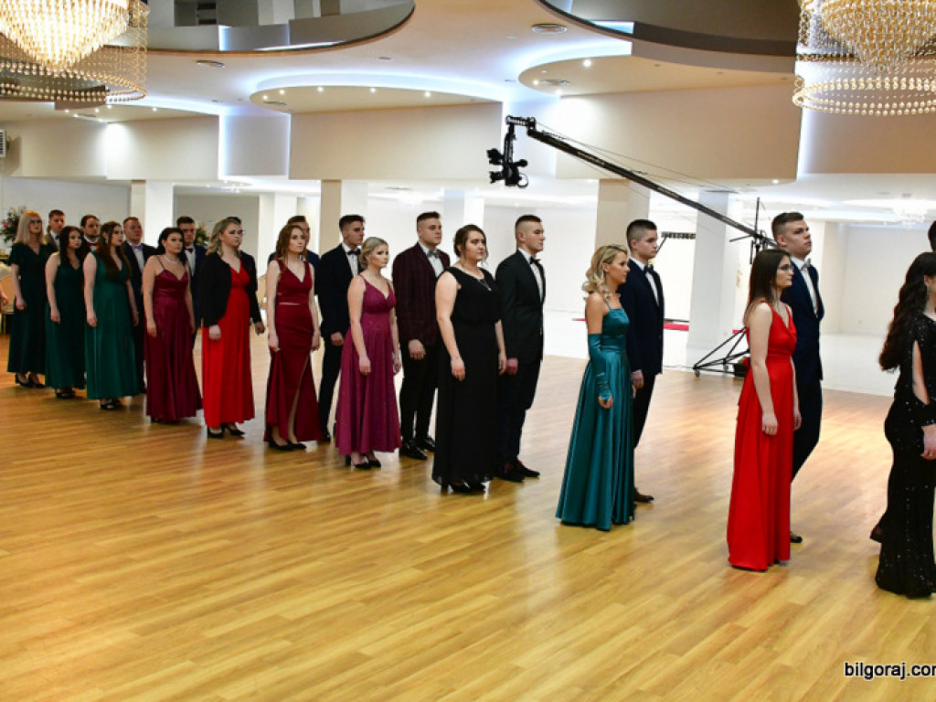 Studniówka uczniów ZSZiO (FOTO, VIDEO)