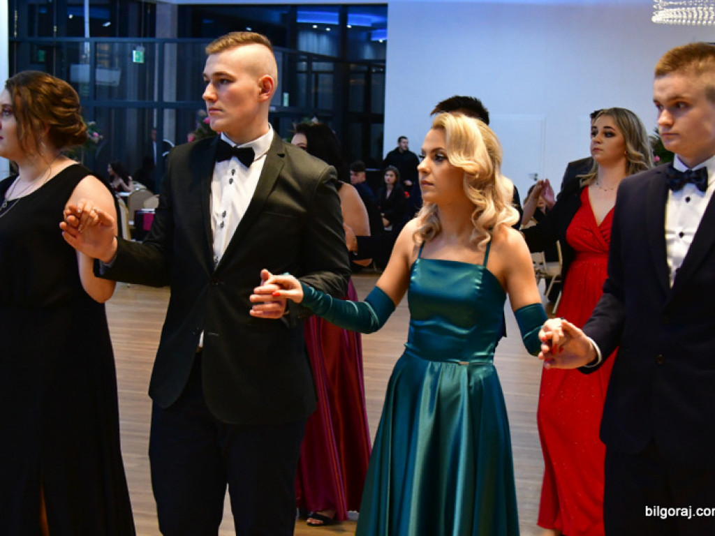 Studniówka uczniów ZSZiO (FOTO, VIDEO)