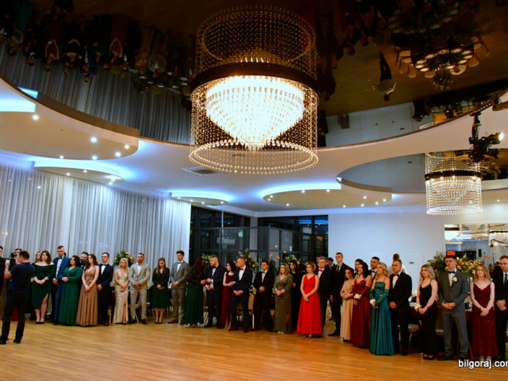 Studniówka uczniów ZSZiO (FOTO, VIDEO)