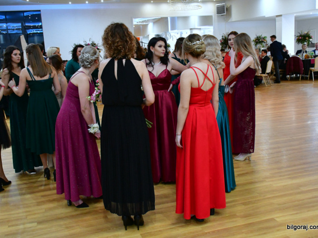 Studniówka uczniów ZSZiO (FOTO, VIDEO)