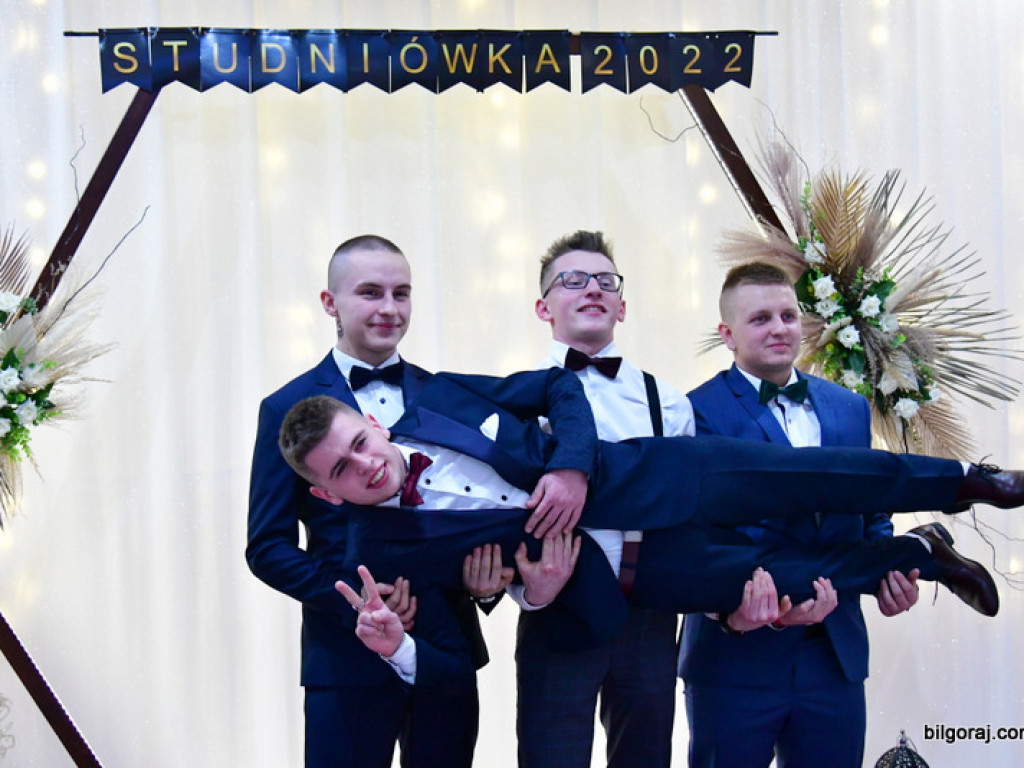 Studniówka uczniów ZSZiO (FOTO, VIDEO)