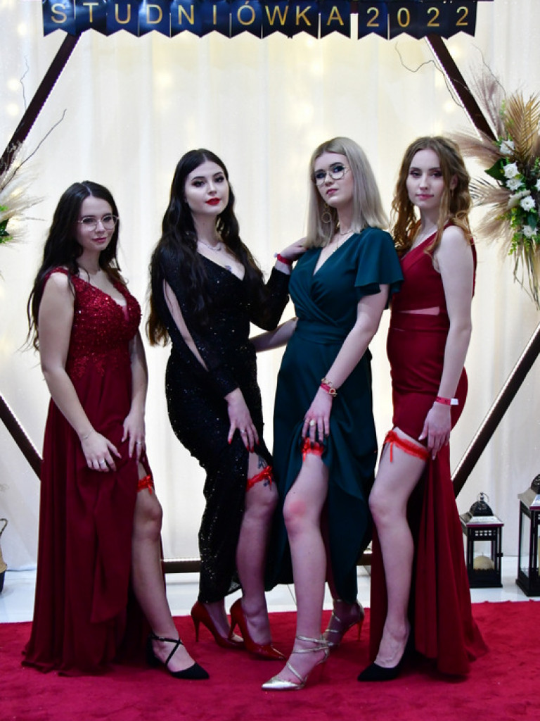 Studniówka uczniów ZSZiO (FOTO, VIDEO)