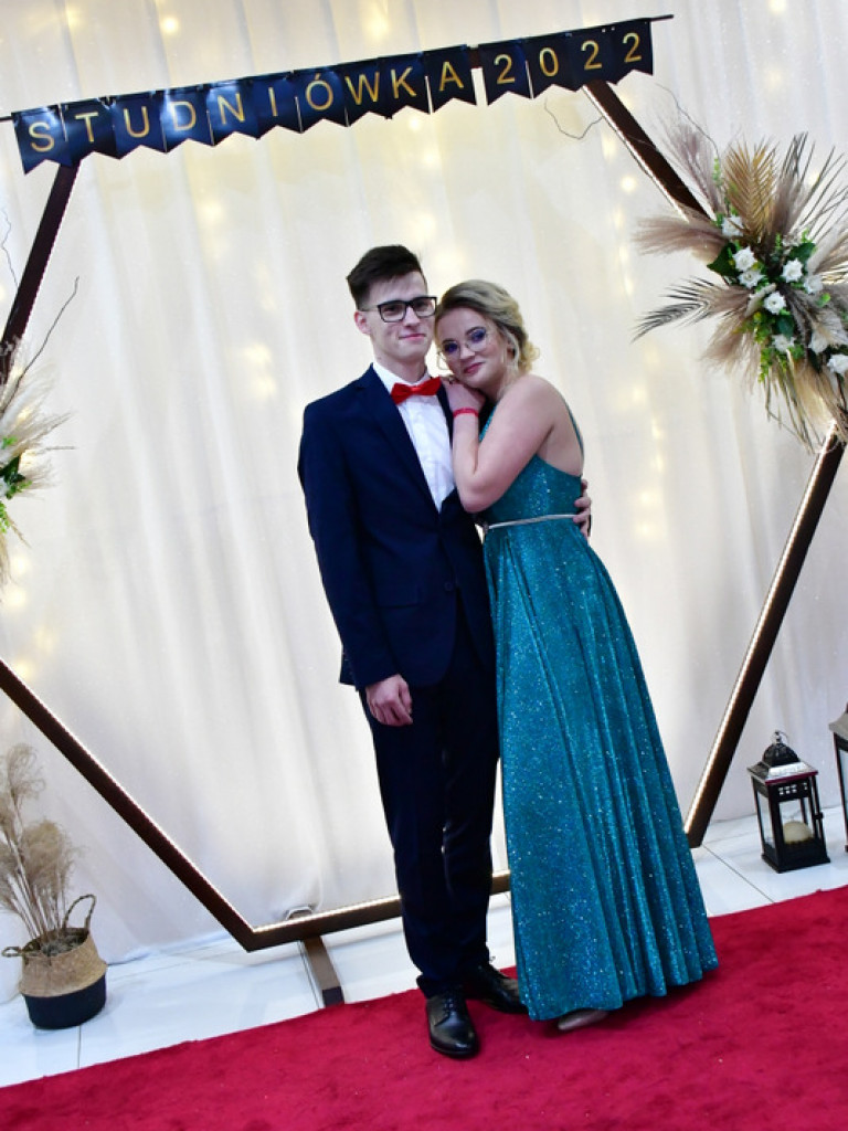 Studniówka uczniów ZSZiO (FOTO, VIDEO)