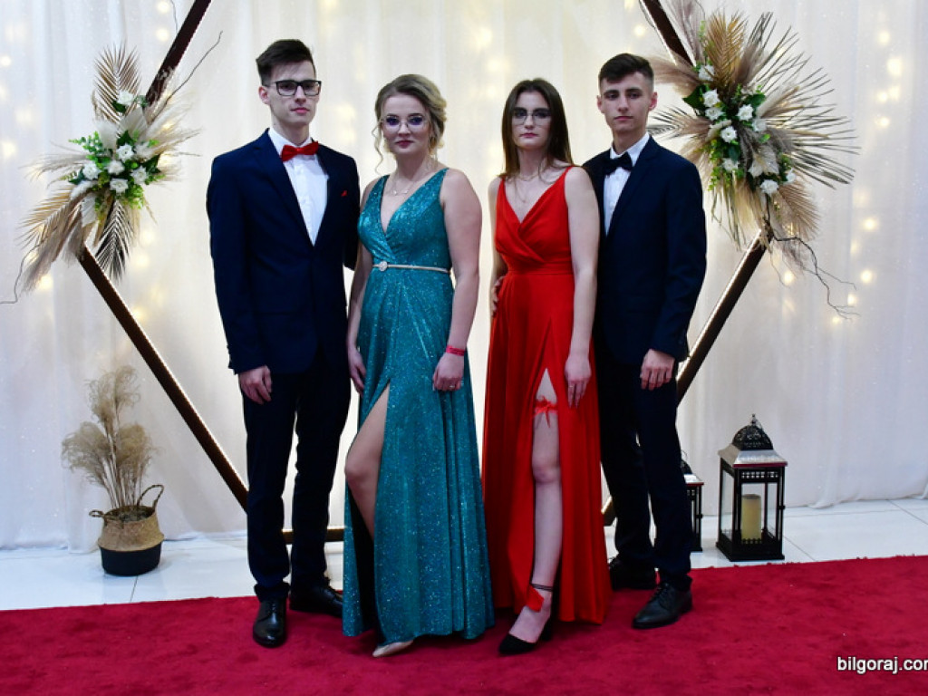 Studniówka uczniów ZSZiO (FOTO, VIDEO)