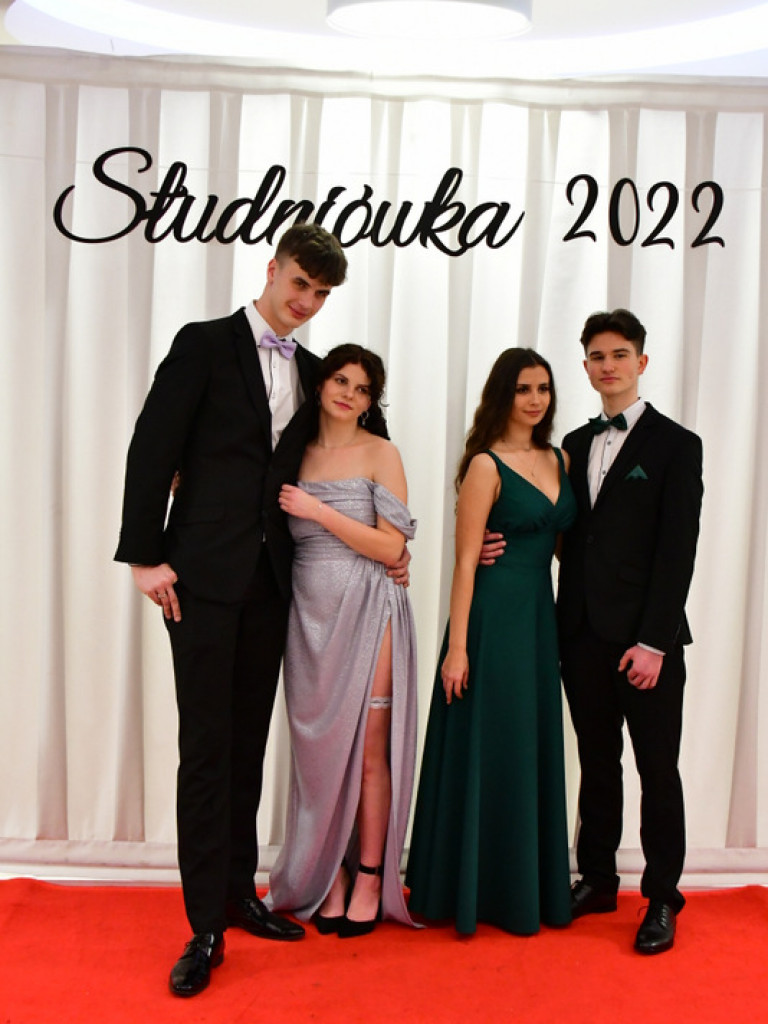 Studniówka Zespołu Szkół Budowlanych i Ogólnokształcących (FOTO, VIDEO)