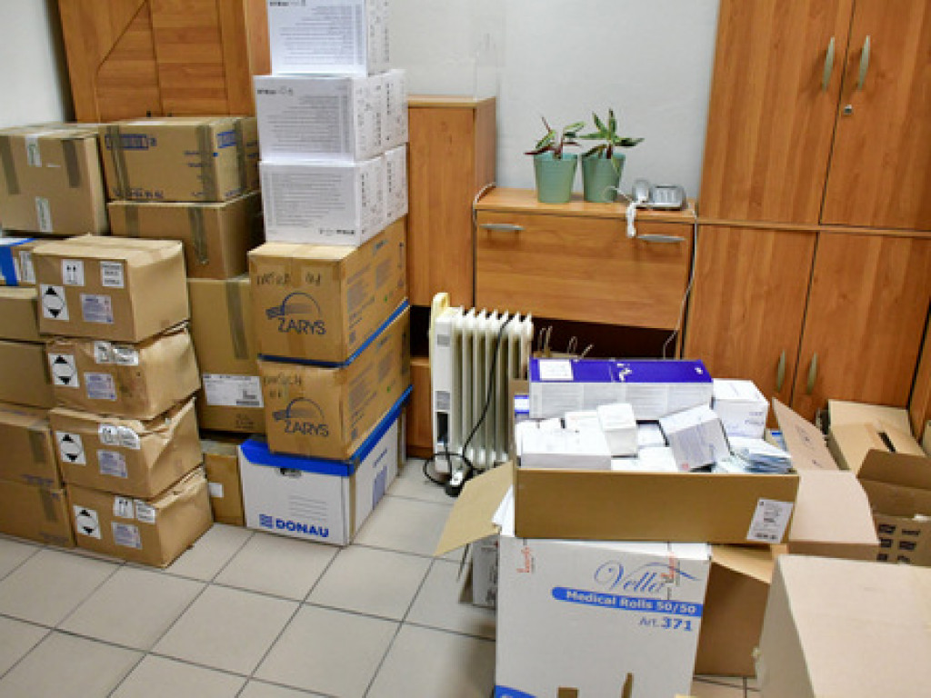 Ponad 450 kg medykamentów z powiatu biłgorajskiego jedzie do szpitali na zachodzie Ukrainy