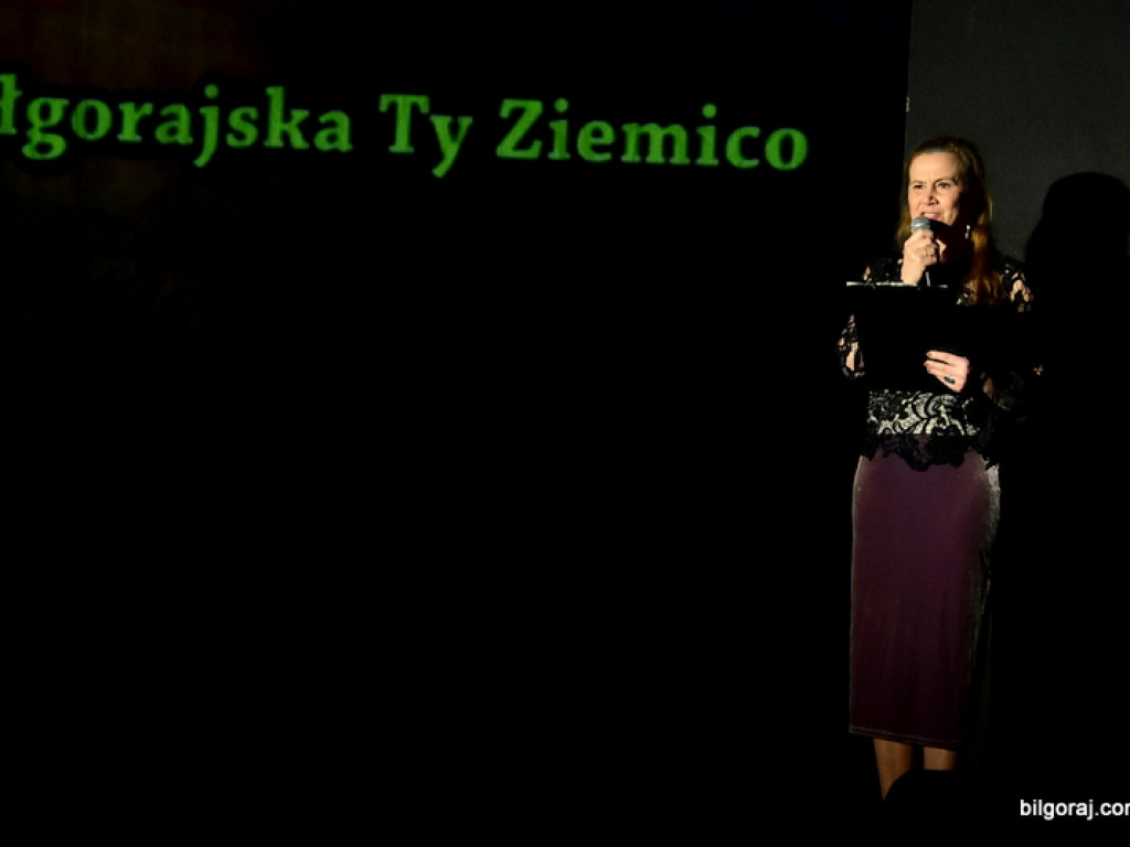 Taniec i poezja (FOTO)