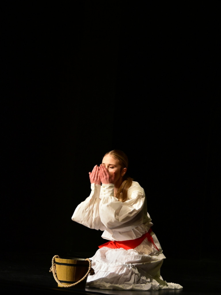 Taniec i poezja (FOTO)