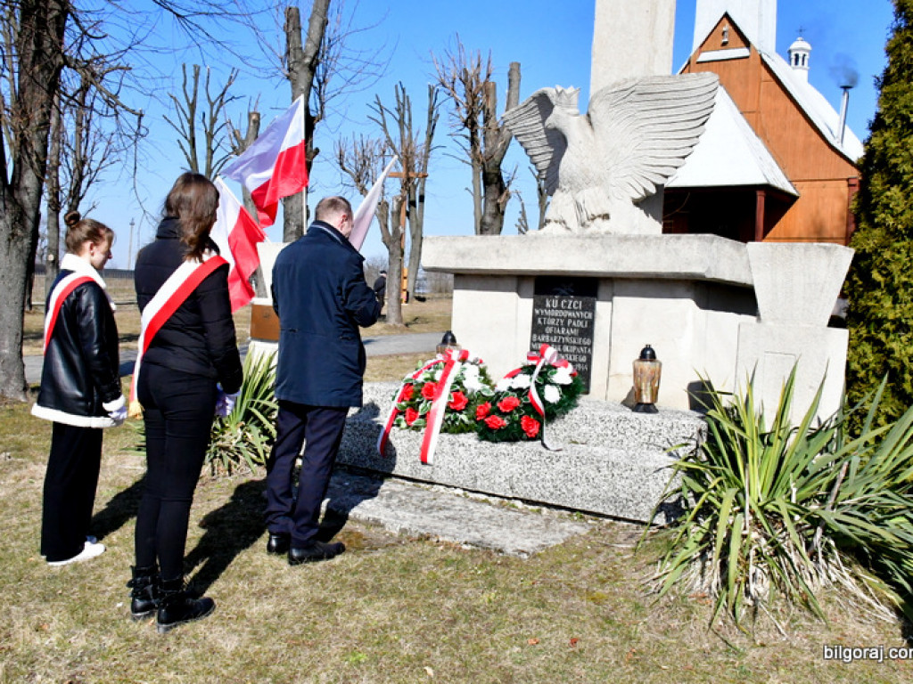 79. rocznica pacyfikacji Różańca. Mieszkańcy uczcili pamięć ofiar (FOTO)
