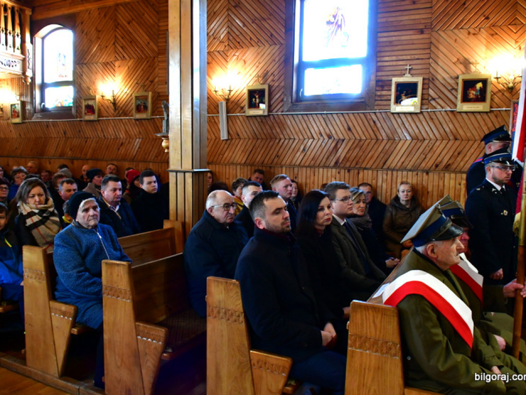 79. rocznica pacyfikacji Różańca. Mieszkańcy uczcili pamięć ofiar (FOTO)
