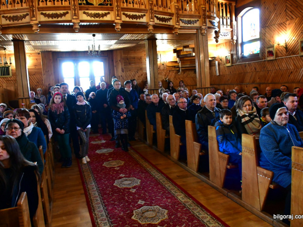 79. rocznica pacyfikacji Różańca. Mieszkańcy uczcili pamięć ofiar (FOTO)