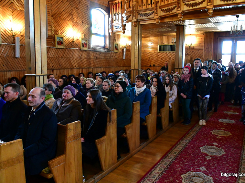 79. rocznica pacyfikacji Różańca. Mieszkańcy uczcili pamięć ofiar (FOTO)
