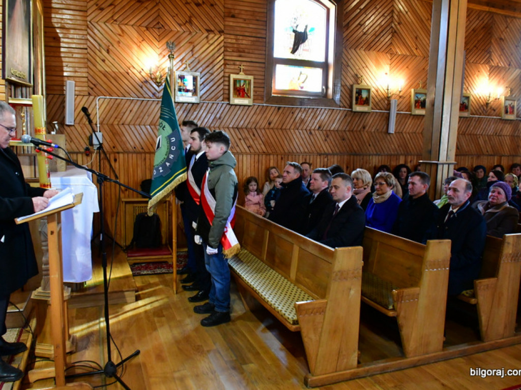 79. rocznica pacyfikacji Różańca. Mieszkańcy uczcili pamięć ofiar (FOTO)