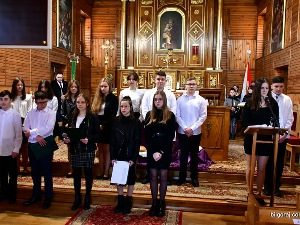 79. rocznica pacyfikacji Różańca. Mieszkańcy uczcili pamięć ofiar (FOTO)