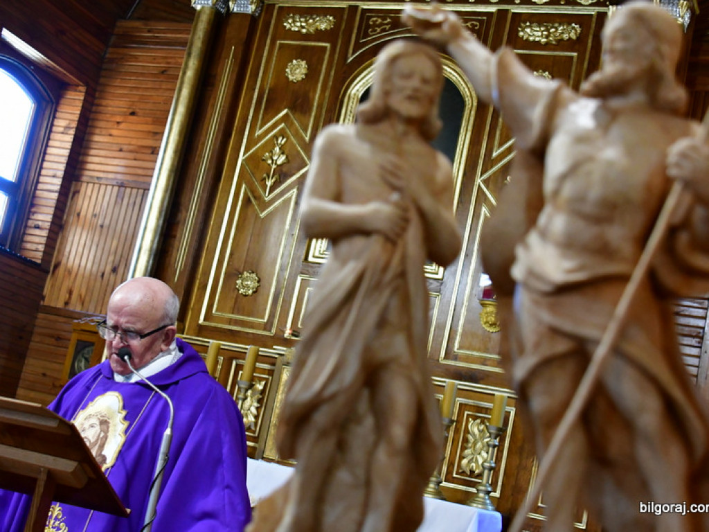 79. rocznica pacyfikacji Różańca. Mieszkańcy uczcili pamięć ofiar (FOTO)