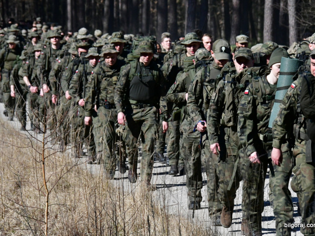 Kilkuset żołnierzy wojsk polskich i amerykańskich przemierza szlak Puszczy Solskiej (FOTO, VIDEO)