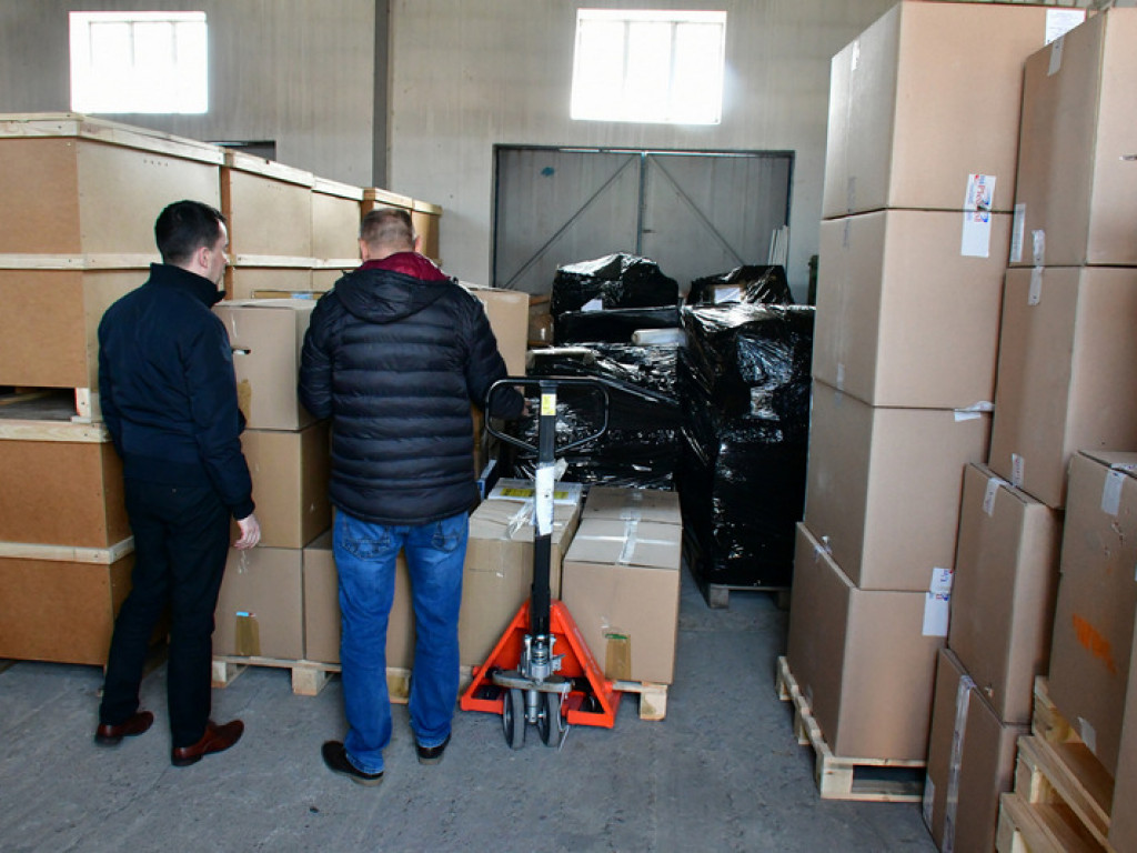 Dary od Polonii z Niemiec przez powiat biłgorajski trafią na Ukrainę (FOTO)